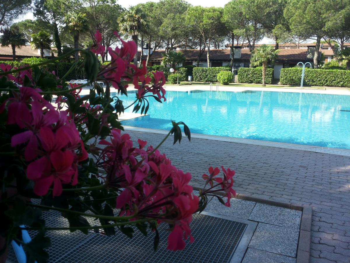 Villetta Corte Grande Villa Aprilia Marittima Exterior photo